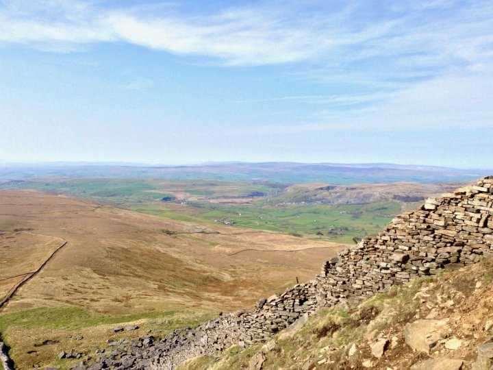 Pen-y-ghent / Plover Hill