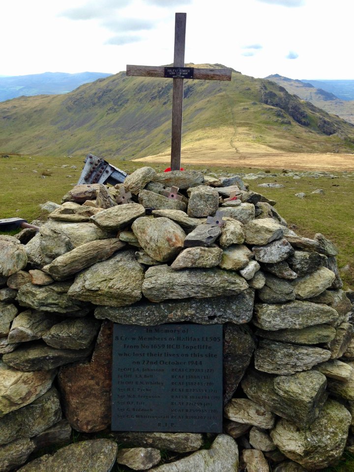 Walna Scar / Dow Crag / The Old Man of Coniston / Brim Fell / Grey Friar / Great Carrs / Swirl How / Wetherlam / Black Sails