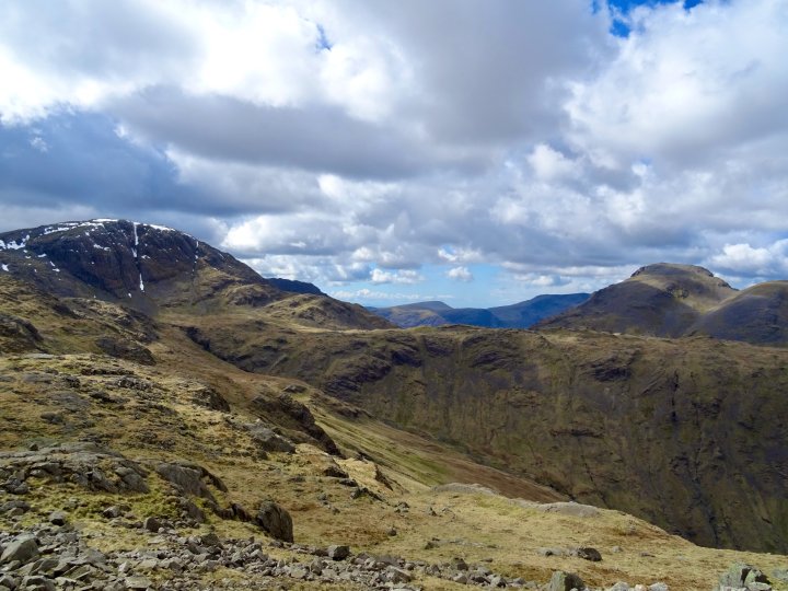 Rossett Pike / Allen Crags / Red Beck Top / Glaramara / Combe Head / Dovenest Top / Rosthwaite Fell - Bessyboot