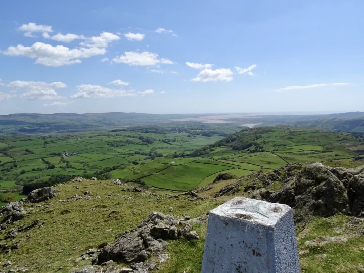 Green Pikes / Pikes / Caw / Raven's Crag / The Knott / Stickle Pike / Tarn Hill / Great Stickle / Dunnerdale Fells