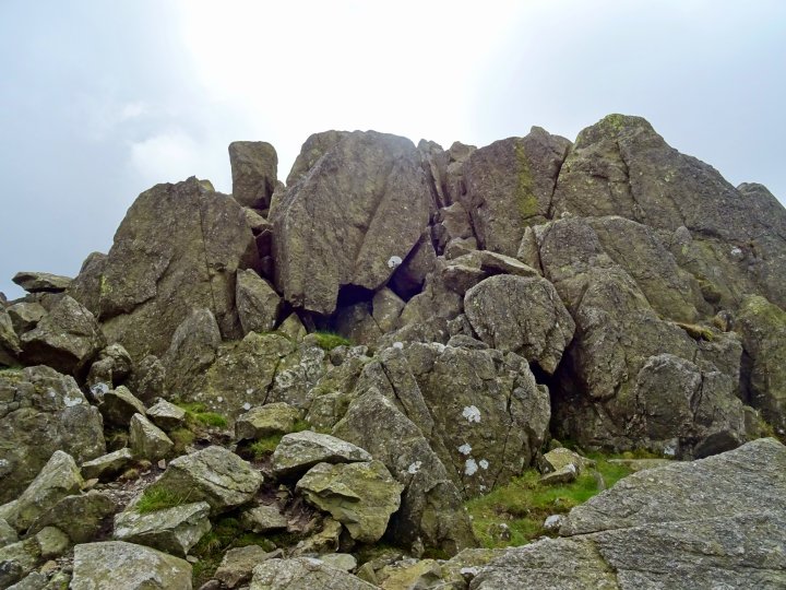 Wallowbarrow Crag / Great Worm Crag / Green Crag / Harter Fell (Eskdale)