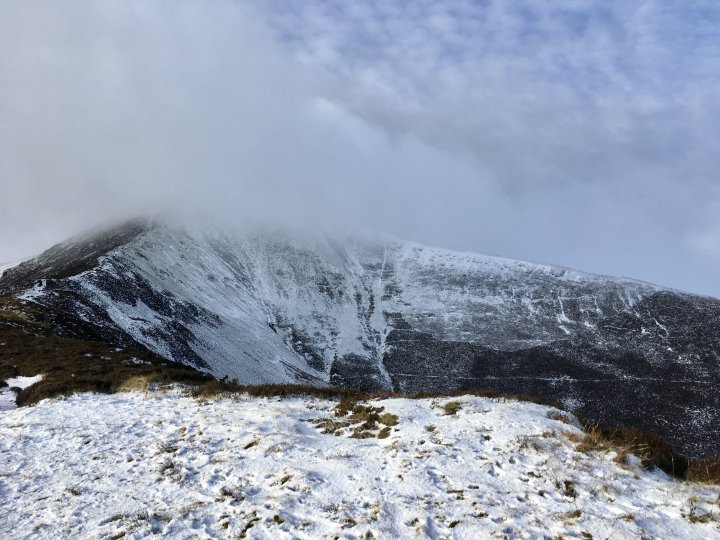 Grisedale Pike / Hobcarton Crag / Crag Hill / Sail / Scar Crags / Causey Pike / Outerside / Barrow