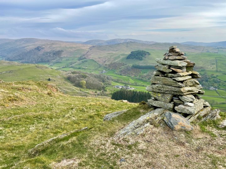 Ulgraves / Potter Fell - 2 / Potter Fell - 1 / Brunt Knott / Green Quarter / Hollow Moor / High Knott / Hugill Fell (Wainwright Summit) / Reston Scar