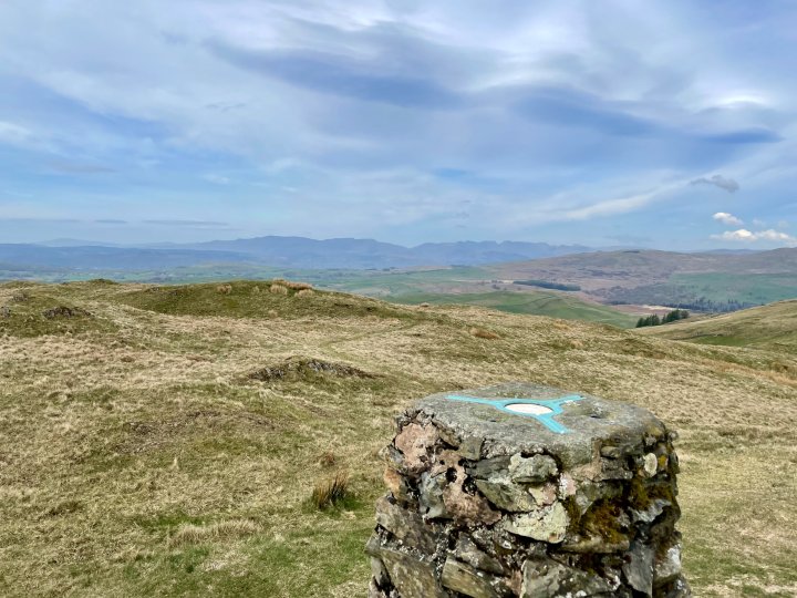 Ulgraves / Potter Fell - 2 / Potter Fell - 1 / Brunt Knott / Green Quarter / Hollow Moor / High Knott / Hugill Fell (Wainwright Summit) / Reston Scar