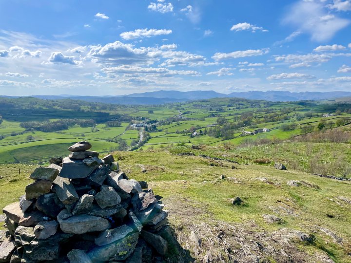 Ulgraves / Potter Fell - 2 / Potter Fell - 1 / Brunt Knott / Green Quarter / Hollow Moor / High Knott / Hugill Fell (Wainwright Summit) / Reston Scar