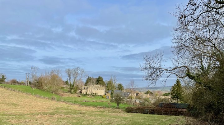 Cotswolds Circuit - Diamond Way / Macmillan Way / Monarch's Way