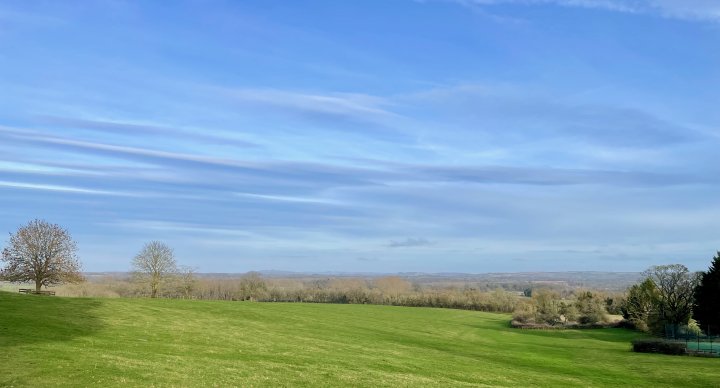 Cotswolds Circuit - Diamond Way / Macmillan Way / Monarch's Way